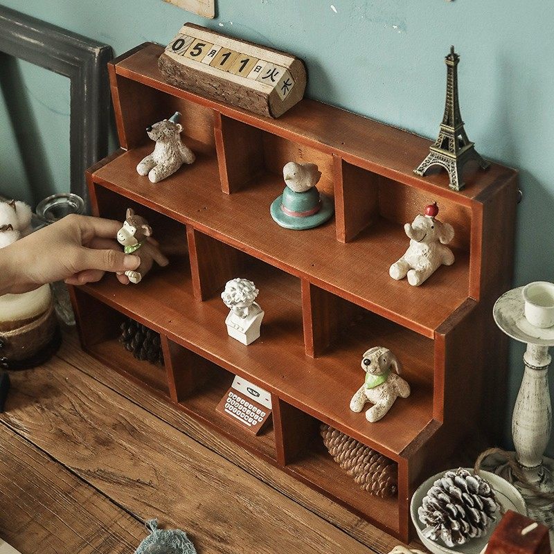 桌上分层多格盲盒娃娃摆件复古收纳盒子梳妆台桌面口红杂物置物架