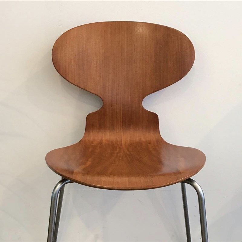 DPstudio 蚂蚁椅北欧简约不锈钢设计师ins风休闲餐椅7字椅