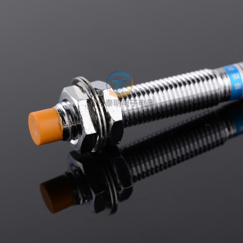 沪工8MM电感式接近开关传感器LJ8A3-2-Z/EX直流二线常开DC24V 12V