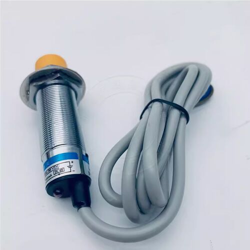 正品沪工电容接近开关CKF18-08PO NO NC PC传感器