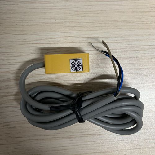 浙江沪工电感式接近开关TL-H2ME1小黄壳LJG5C-2/Z0AN2 方形传感器