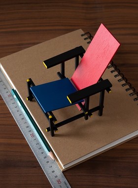 1948~1965迷你家具博物馆系列手办艺术收藏设计摆件红蓝椅