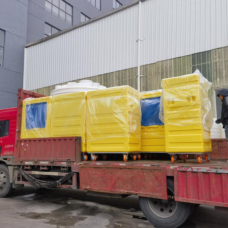 华社布草笼1000L收纳超大承重静音轮异形滚塑全钒液能储存箱