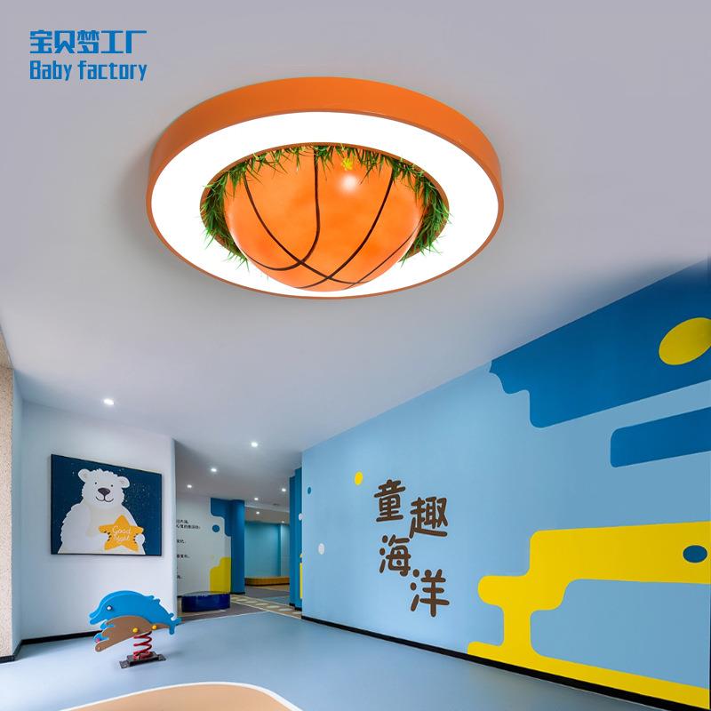 新款童房吸顶灯卧客50室儿书房厅创意儿足球篮球造型灯幼园游乐园