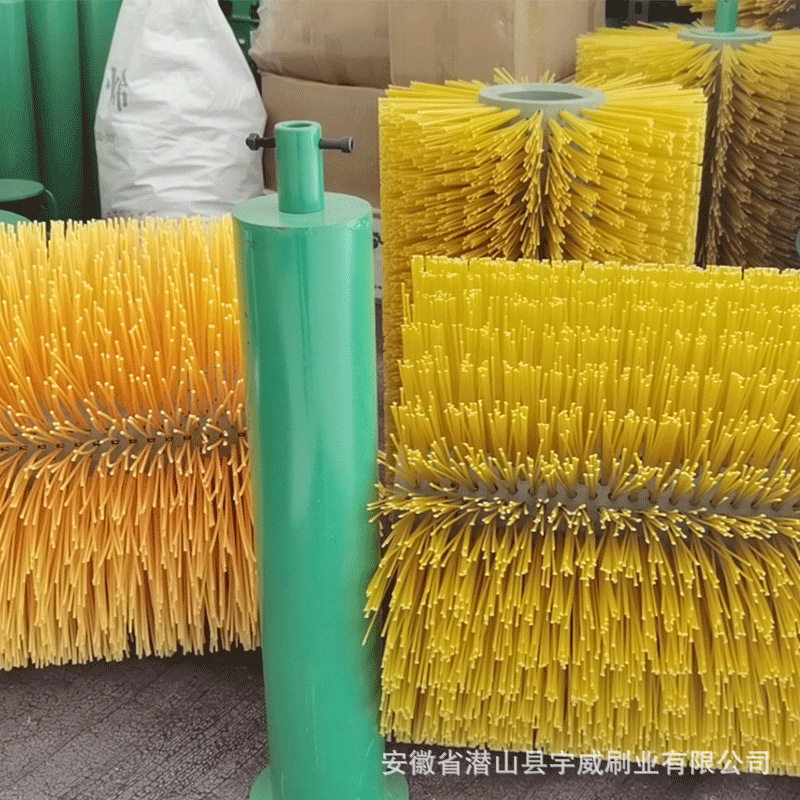 滚筒式牛体按摩旋转毛刷电动清洗刷牛体按摩器奶牛挠蹭痒毛刷辊