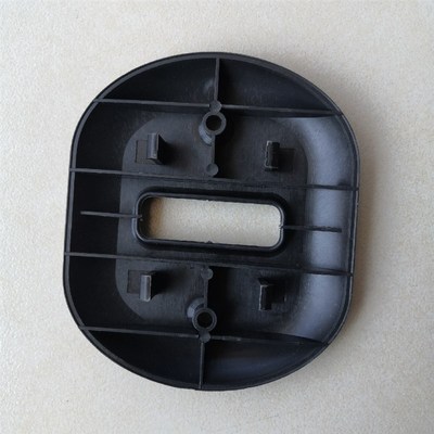 新源轮式挖掘机新款c75b70驾驶室车门定位锁盖板黑色塑料护板原装