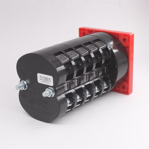 万能转换开关LW5-16 D1366/5三相电机倒顺双速高低速切换控制组合