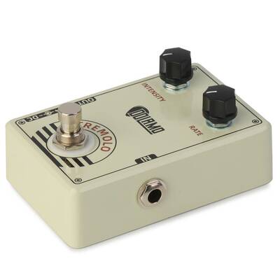 Dolamo D-13 Tremolo Guitar Effect Pedal