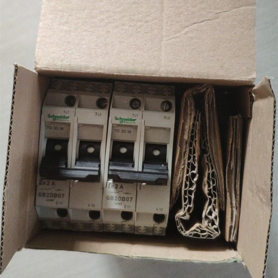 GB2D2B06B2YUGCB12好价格2接触器LC1F100R7GB-GCB06GAP1B1201