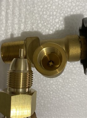 QF-40B轴联式氧气瓶阀 氧气保压阀 氩气保压阀 高压内丝5/8阀门