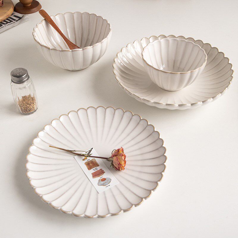 超推荐的餐具傲雪ins复古陶瓷碗盘浮雕花边菜碗面碗单个微瑕