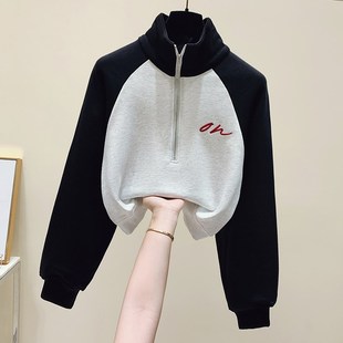 高中女生运动休闲短款卫衣秋2024新款小个子初中学生时尚上衣外套