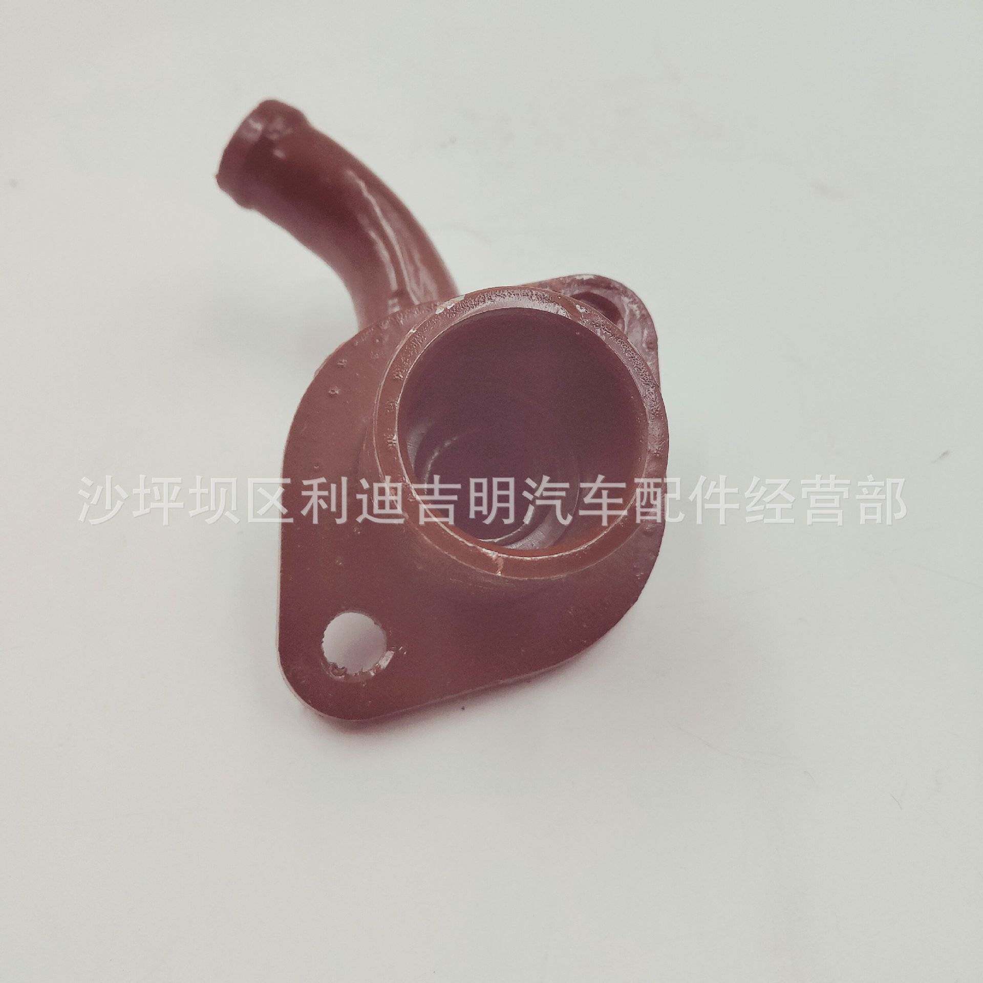 重庆中冷器进水接头NT855柴油发动机配件现货3028282