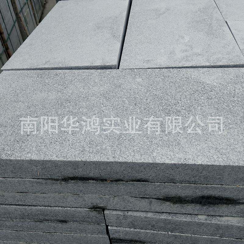 花岗岩广场地铺石河南新鲁灰防滑面荔枝面人行道地砖防滑石材