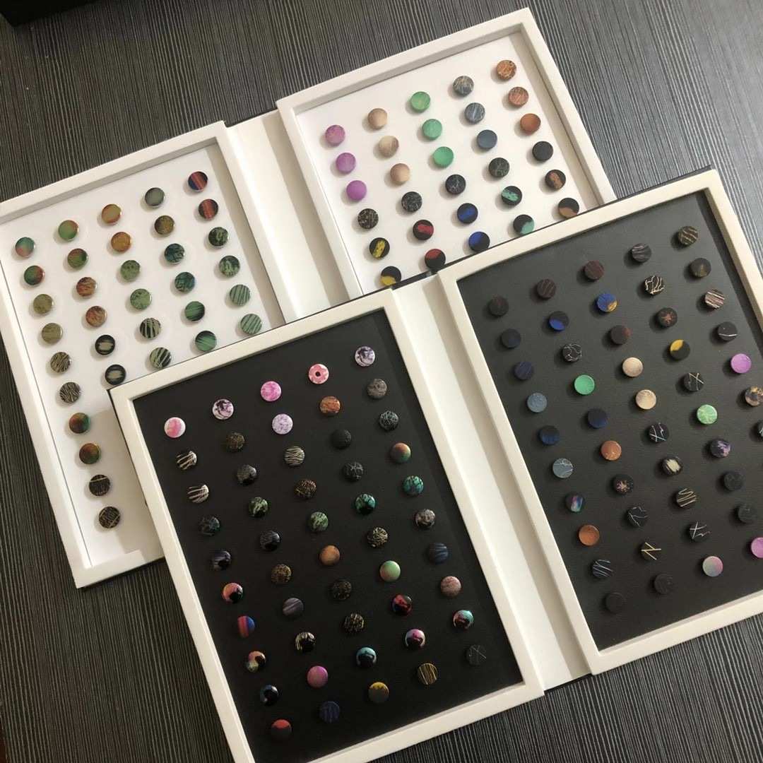 五金辅料纽扣盒弹簧扣盒绳扣吊钟色卡本现货手缝扣四合扣样品展示
