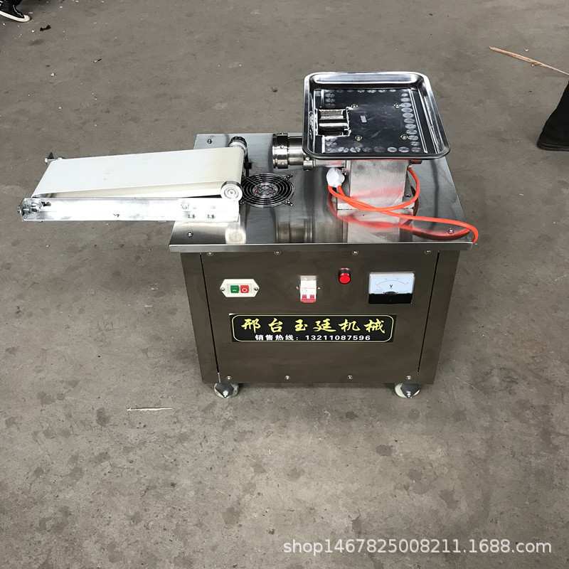 新品优惠兰州拉面机 多功能湿面条机 仿手工板面机陕西扯面机价格