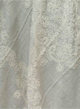 E-1810120色-270V0GLEG-18101粘亚麻底布绣链条绣撞绣花布刺绣面