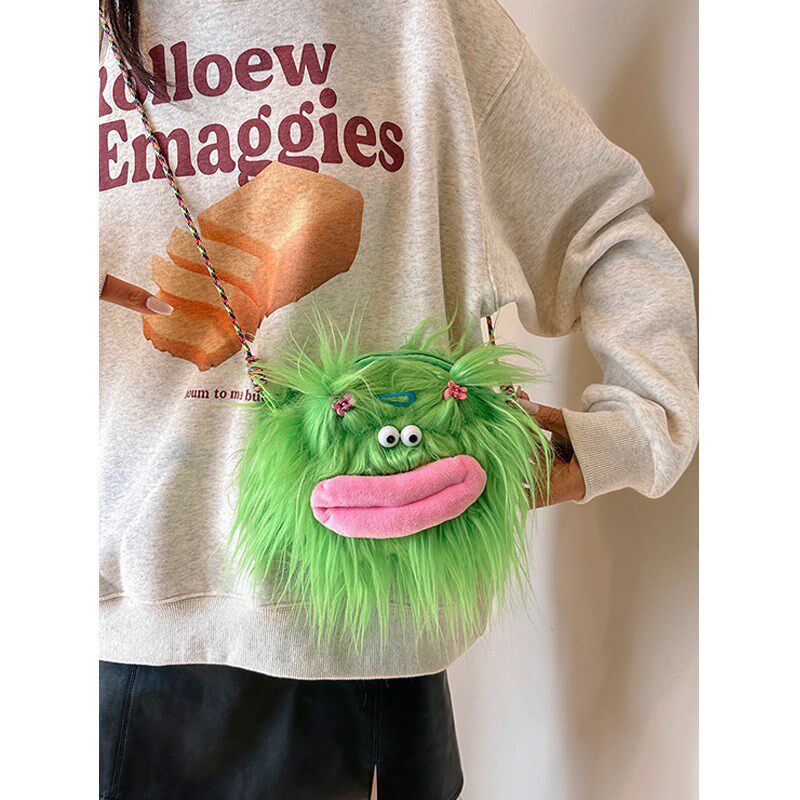 长毛辫子丑娃娃包包小众设计感恶搞丑萌学生党毛茸茸斜挎小圆包潮