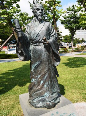 铸铜兵圣孙武人物雕塑定制铜像古代春秋时期孙子兵法雕像落地摆件