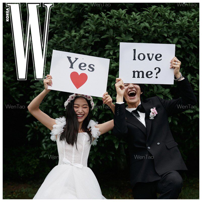 婚纱照道具手拿板影楼情侣拍摄外景旅拍街拍英文创意森系手举牌