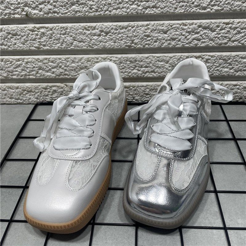 断码处理夏季新款潮流百搭蕾丝透气低帮板鞋女休闲小白鞋德训鞋女