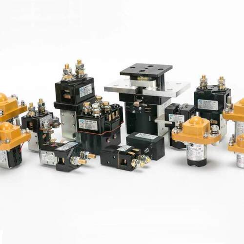 直流接触器ADC300二开二闭切换型正反转SW202SW182CZWH100A-2