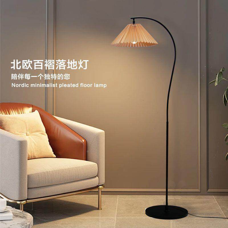 新款法褶落地灯卧室客轻厅式家居奢民宿卧932室沙发立式百台灯氛
