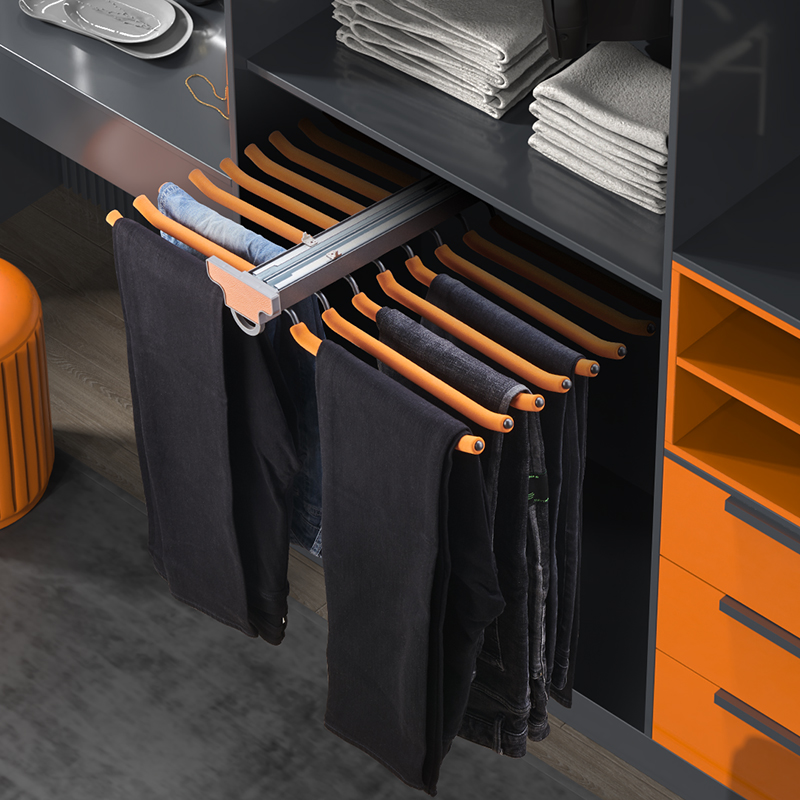 抽拉式伸缩内置裤架衣橱的选择