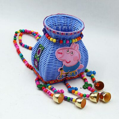 塑料编双肩背篓 绣花鱼篓风铃儿童背篓 家居装饰鱼篓手编工艺品包