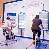 网红发电动感单车骑行脚踏健身车棉花糖机灯箱榨汁机暖场互动装 置