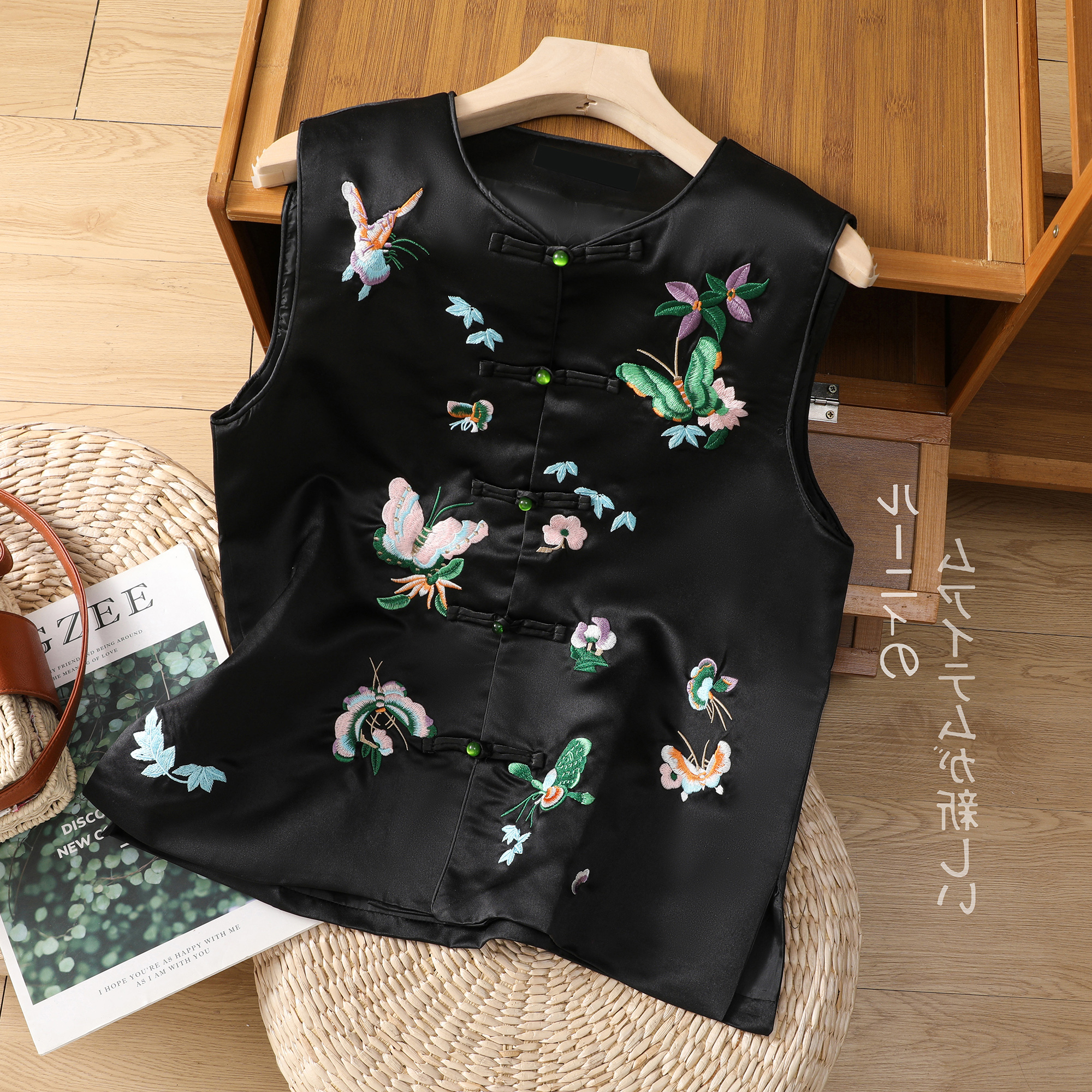 实拍 2025秋季新款大码外搭刺绣百搭古典小件马甲上衣女