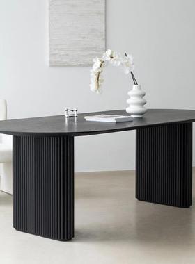 北欧黑色椭圆形全实木餐桌㤞寂风家用白蜡木复古休闲多人吃饭桌子