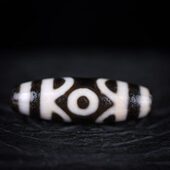 西藏老矿料黑白分明莲花莲花两眼天珠油润包浆马蹄纹精品