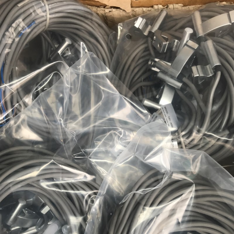 现货包邮磁性开关CS1-A020感应开关CS1-A030 SC气缸感应线