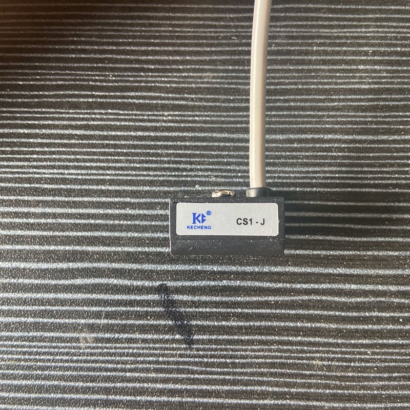 磁性开关CS1-U/F/J/G/S A020 CS1M020S10 16 20 25 32  40