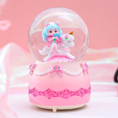 彩灯飘雪花卡通魔法少女骑木马玻璃水晶球音乐盒女孩儿童生日礼品