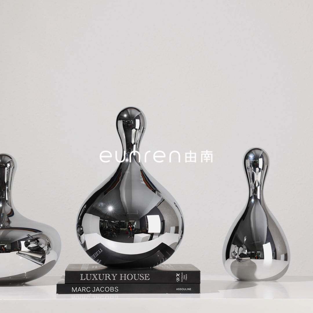 现代简约玻璃水滴保龄球造型摆件样板房间客厅电视柜软装饰品摆设