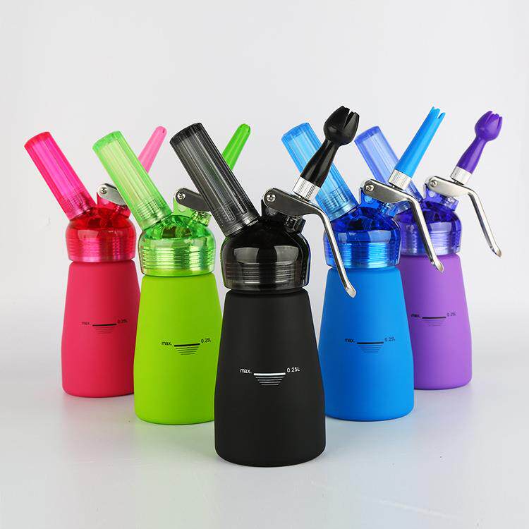 新款炫彩家用蛋糕店250ml奶油发泡器打奶器鲜奶发泡器蛋糕制作器
