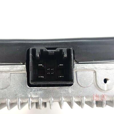 适用奔驰25R2800R320R300R35301R400R50R6逆A1669820变器电脑模块