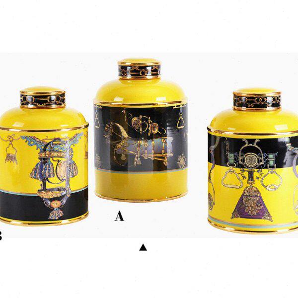 黄色陶瓷伯骑士爱马花瓶带盖罐子摆件欧式客厅创意现代简约装饰品