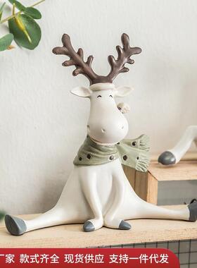 ins创意树脂鹿小摆件儿童房间桌面可爱装饰品蛋糕店隔板个性摆饰