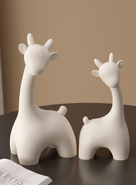 北欧情侣小鹿电视柜摆件现代v简约客厅玄关酒柜轻奢高档家居装饰