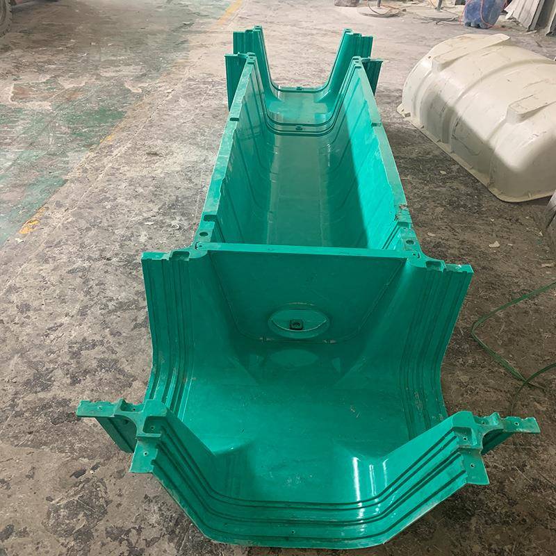 现货玻璃钢排水渠玻璃钢农田灌溉排水渠U型卡槽浇地垄沟高速路