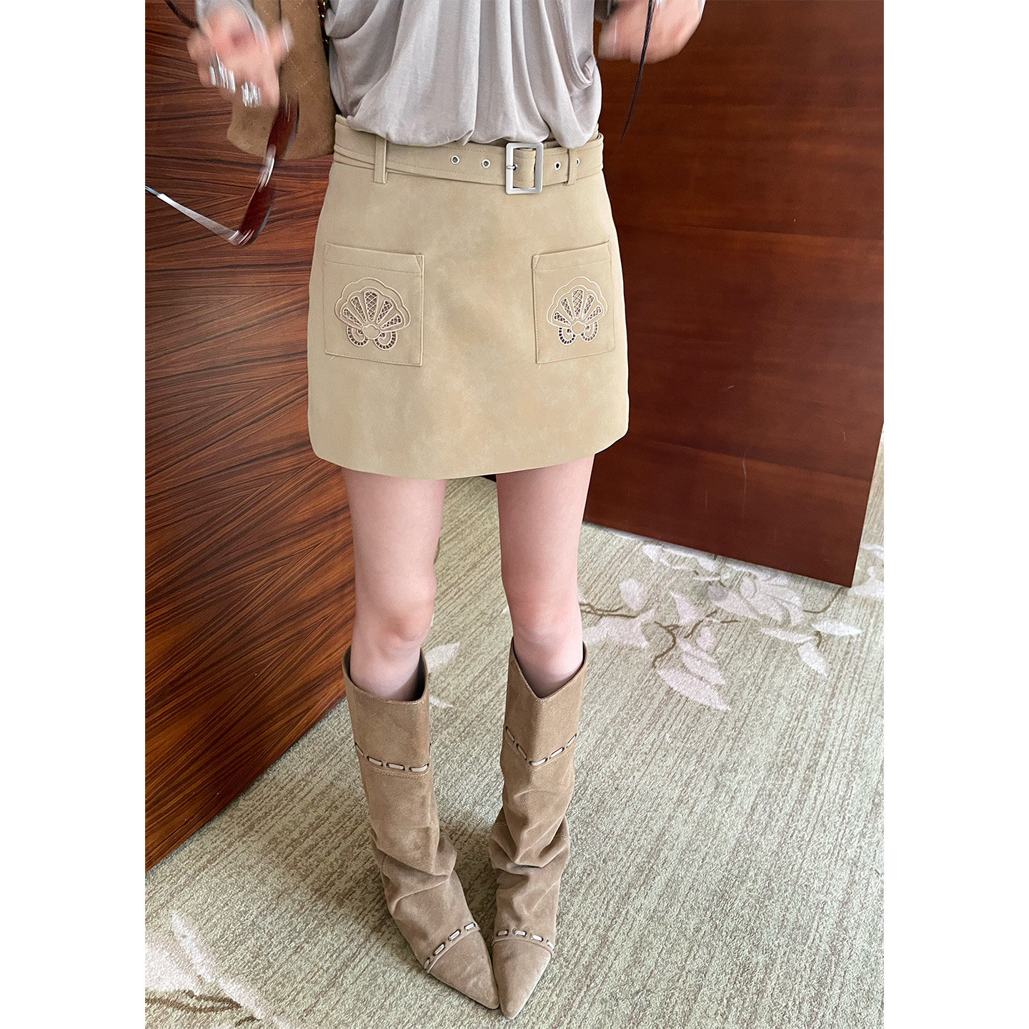 镂空刺绣半裙2026年新款春季小个子遮胯显瘦A字裙休闲百搭半身裙