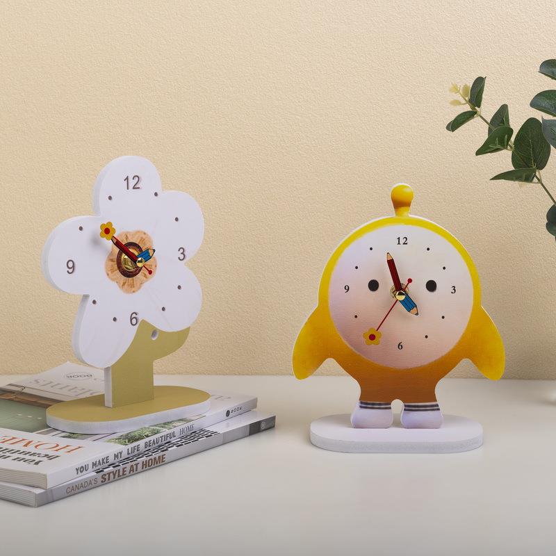 奶油风花朵钟表桌面装饰卡通蛋仔创意摆台时钟摆件卧室书桌装饰