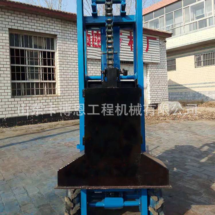 四轮驱动自走砸夯机便携式8马力柴油砸夯机多功能建筑基础夯实机