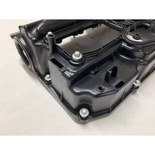 适用宝马N20XZ4气门室盖11112758841811211127625762547711112758