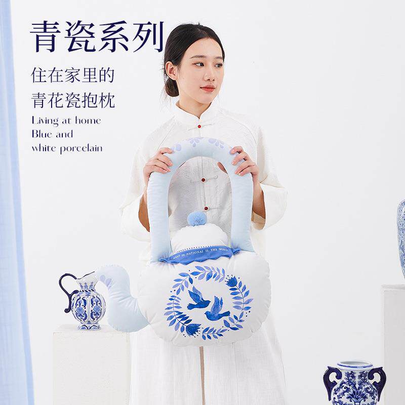新中式宫廷水壶意茶壶枕艺异形创沙发2025081靠抱背垫青花瓷腰枕