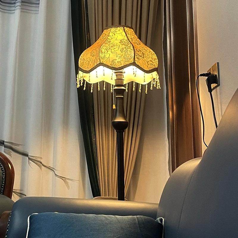 欧客厅落地灯轻QIU奢复古沙发旁式边美头法式立式氛围灯卧室式床