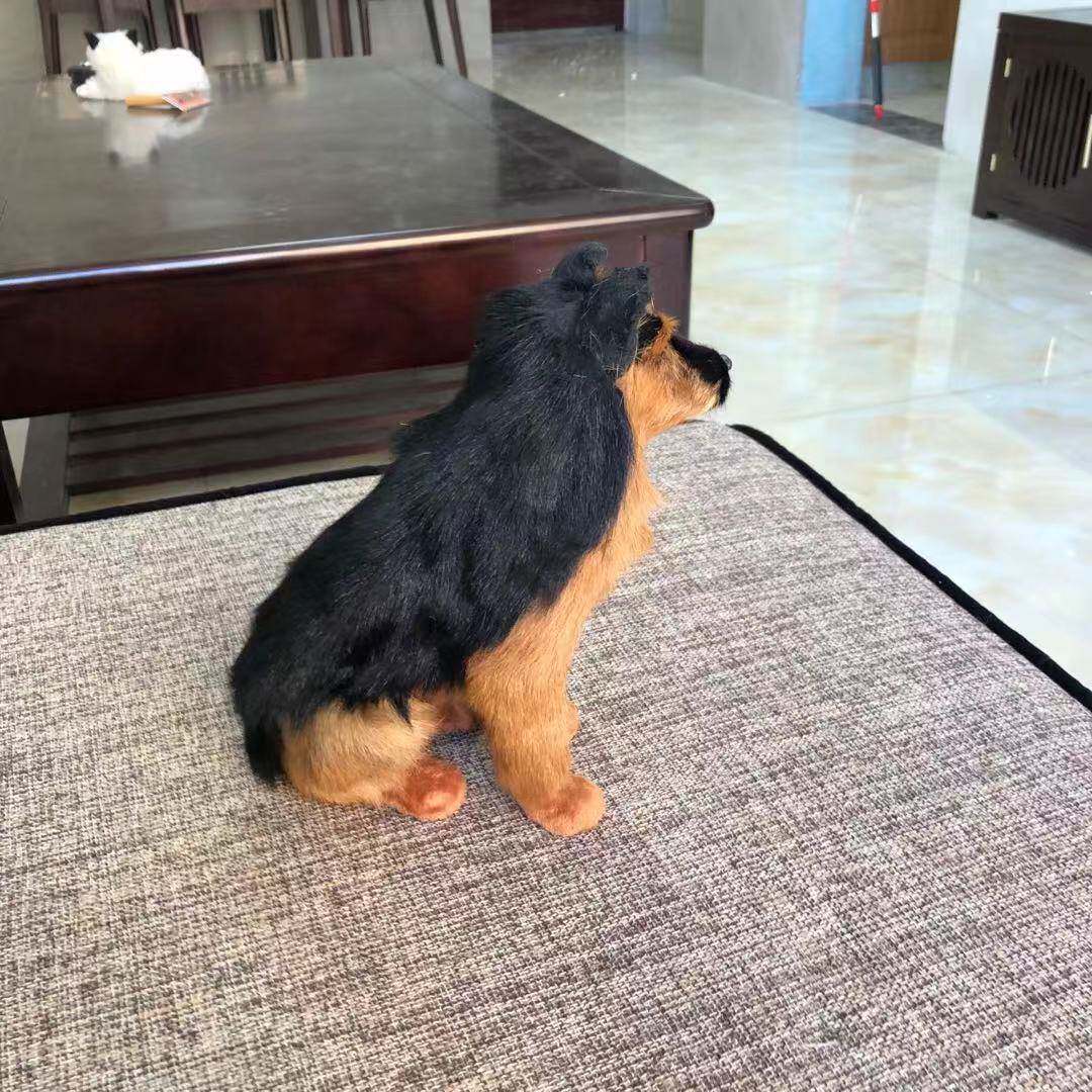 仿真狼狗摆件玩具新创意饰品名犬道具德国黑背牧羊犬模型拍照